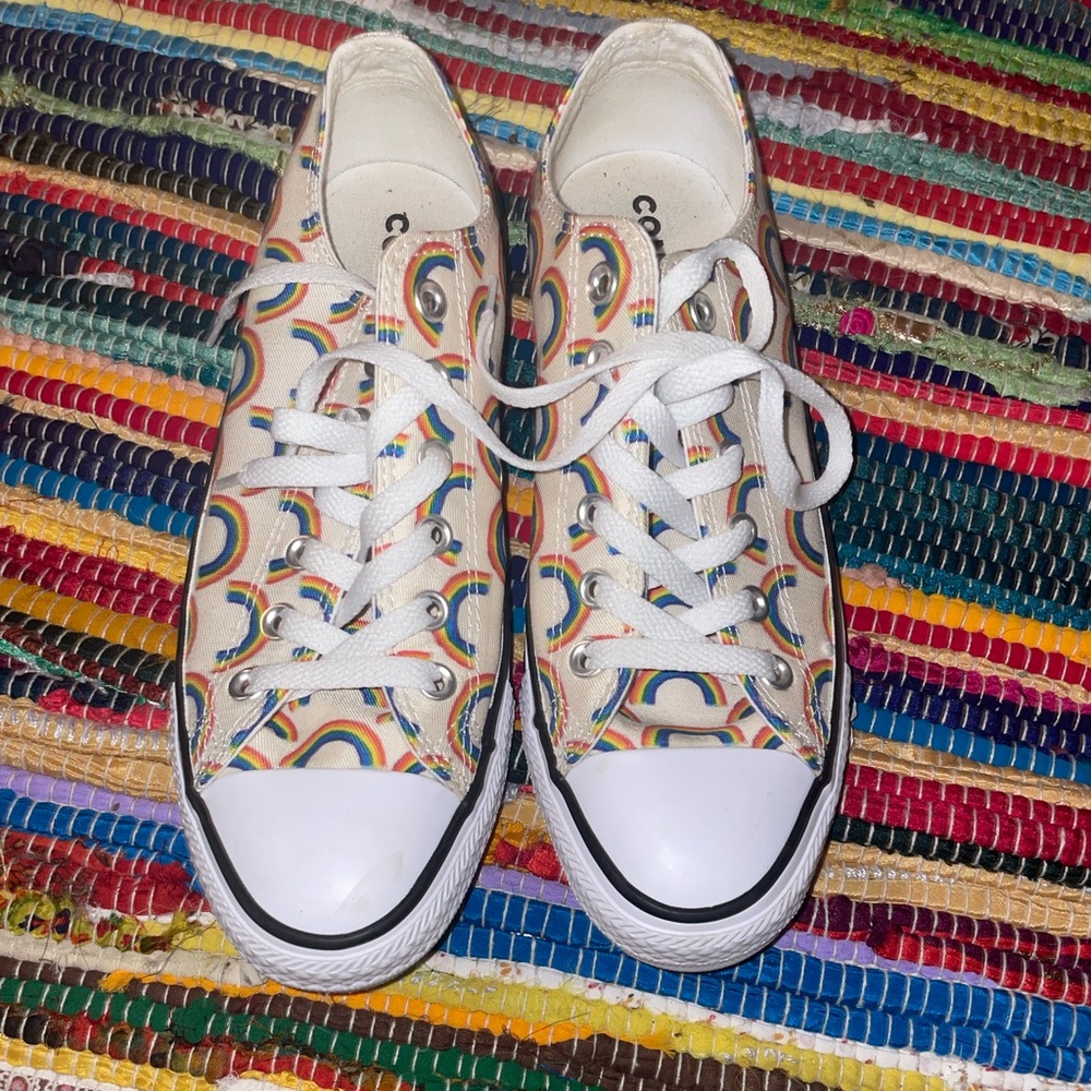 Sz 9 rainbow converse, EUC